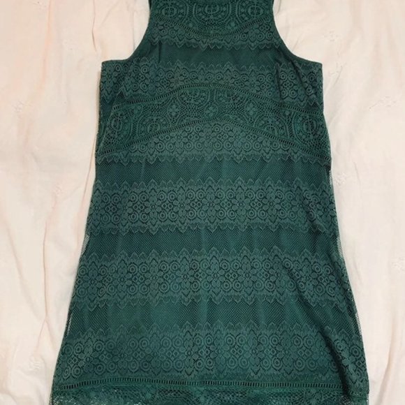 Green lace dress - Picture 3 of 3